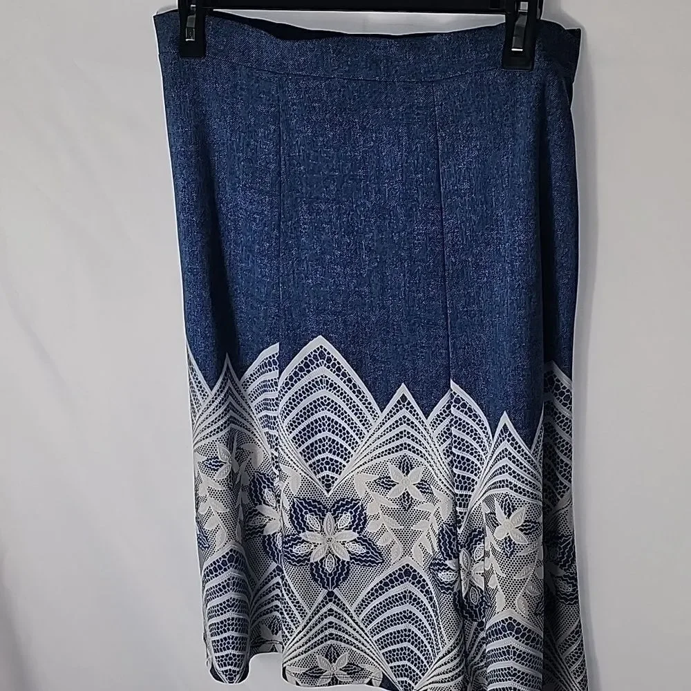 Textured Floral A~Line Skirt Size M